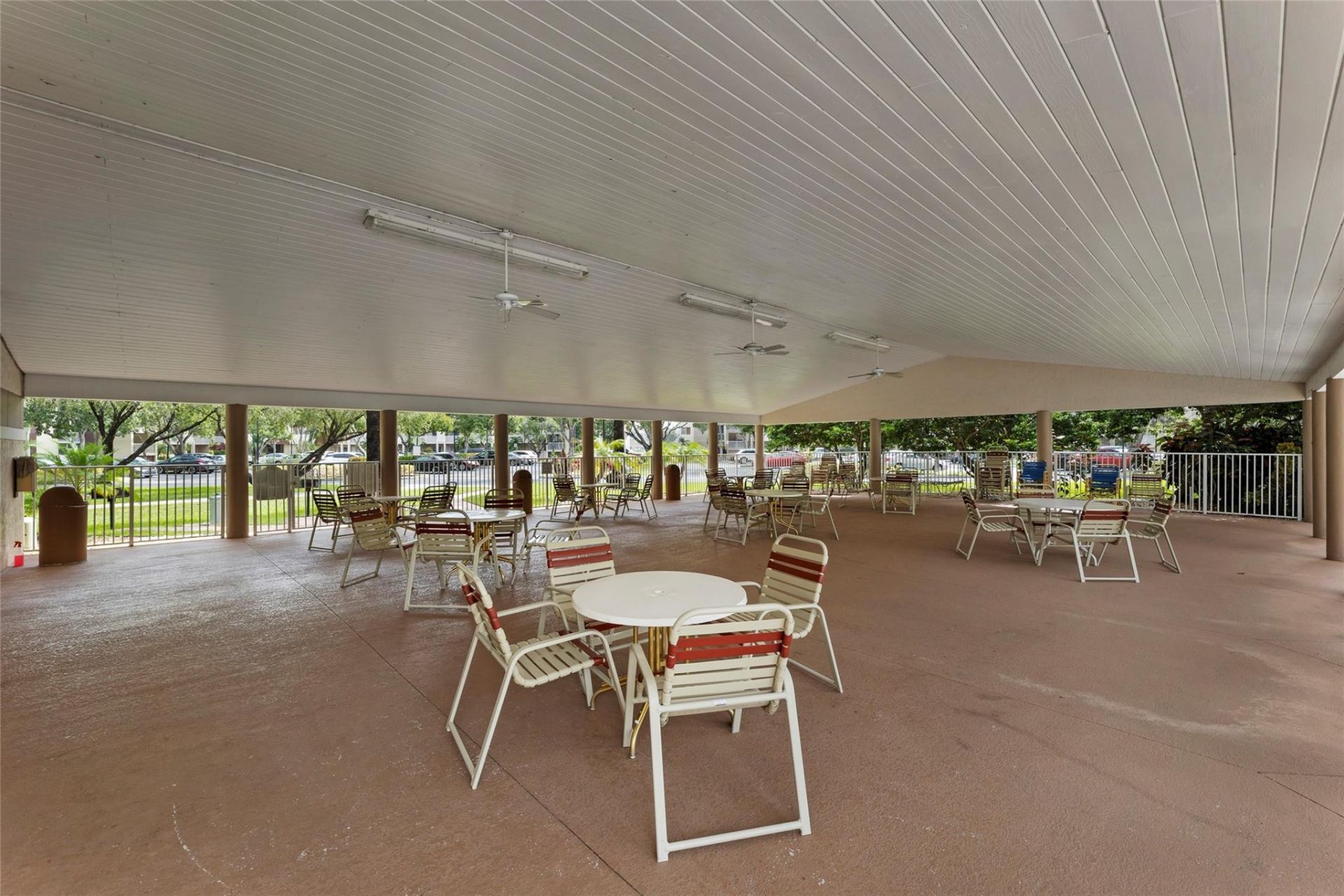 7872 Trent Drive, Unit 305, Fort Lauderdale, FL 33321 Photo