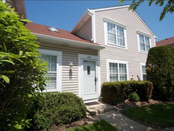 645 Le Parc Circle, Buffalo Grove, IL 60089