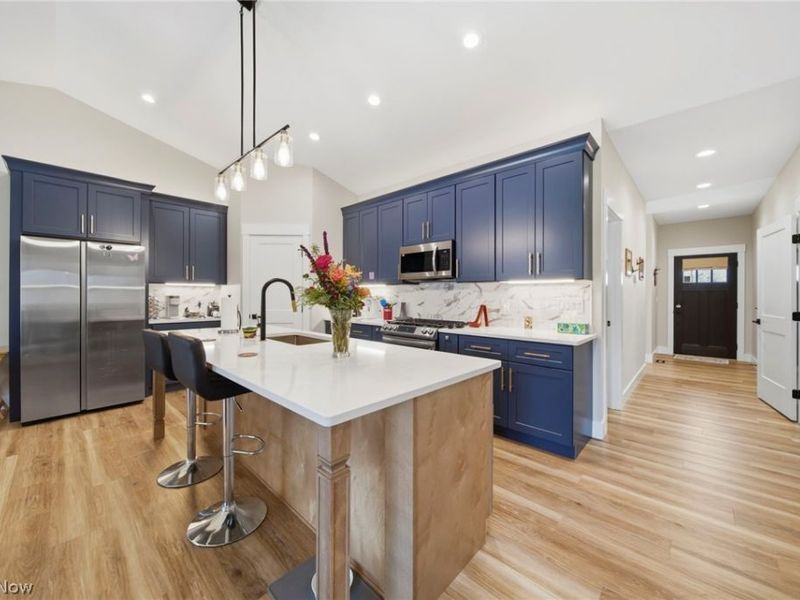 537 Rome Rock Creek Road, Roaming Shores, OH 44084 Photo 2