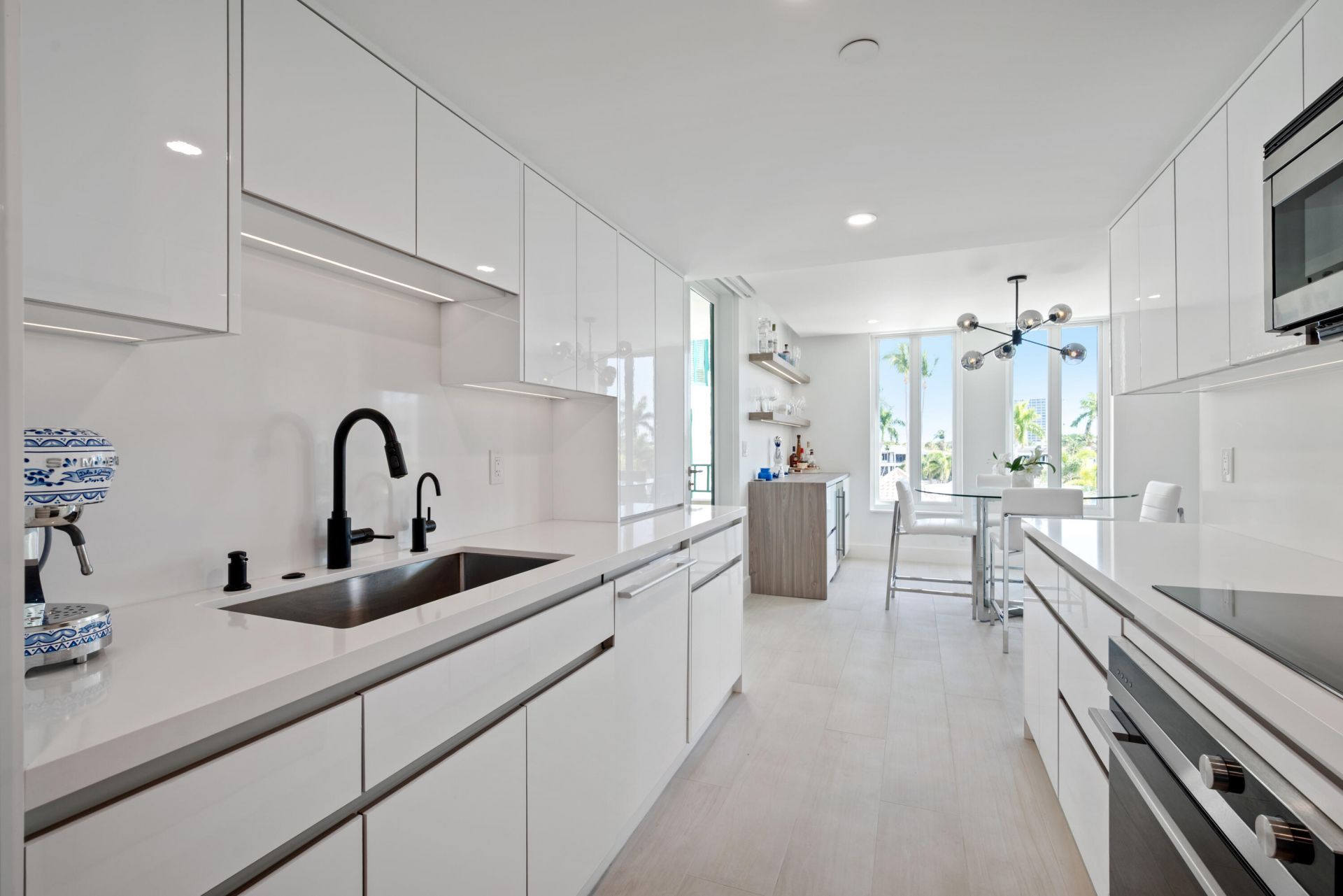 100 SE 5th Avenue, Unit 415, Boca Raton, FL 33432 Photo