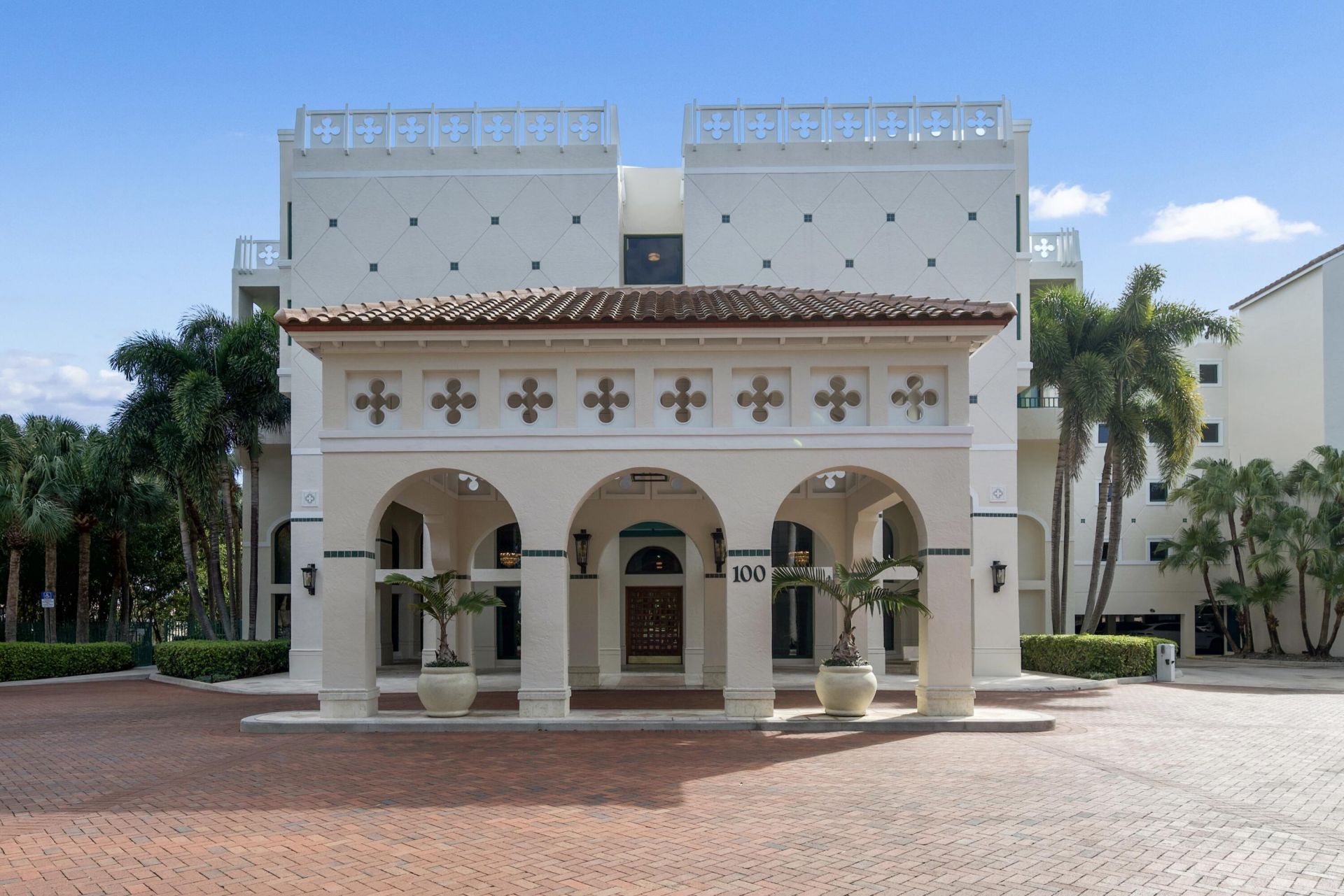 100 SE 5th Avenue, Unit 415, Boca Raton, FL 33432 Photo