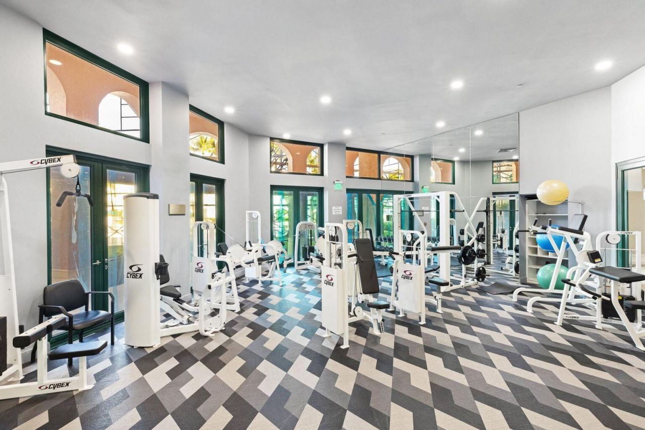 100 SE 5th Avenue, Unit 415, Boca Raton, FL 33432 Photo