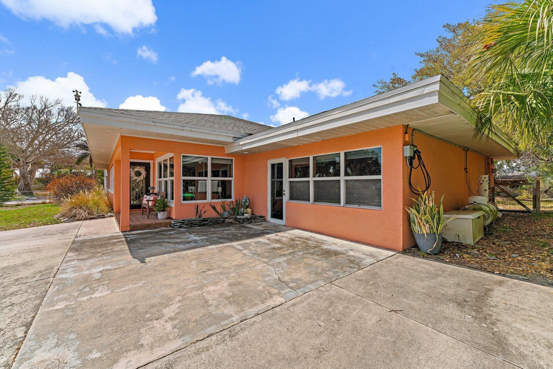 8907 S Indian River Drive, Fort Pierce, FL 34982 Photo