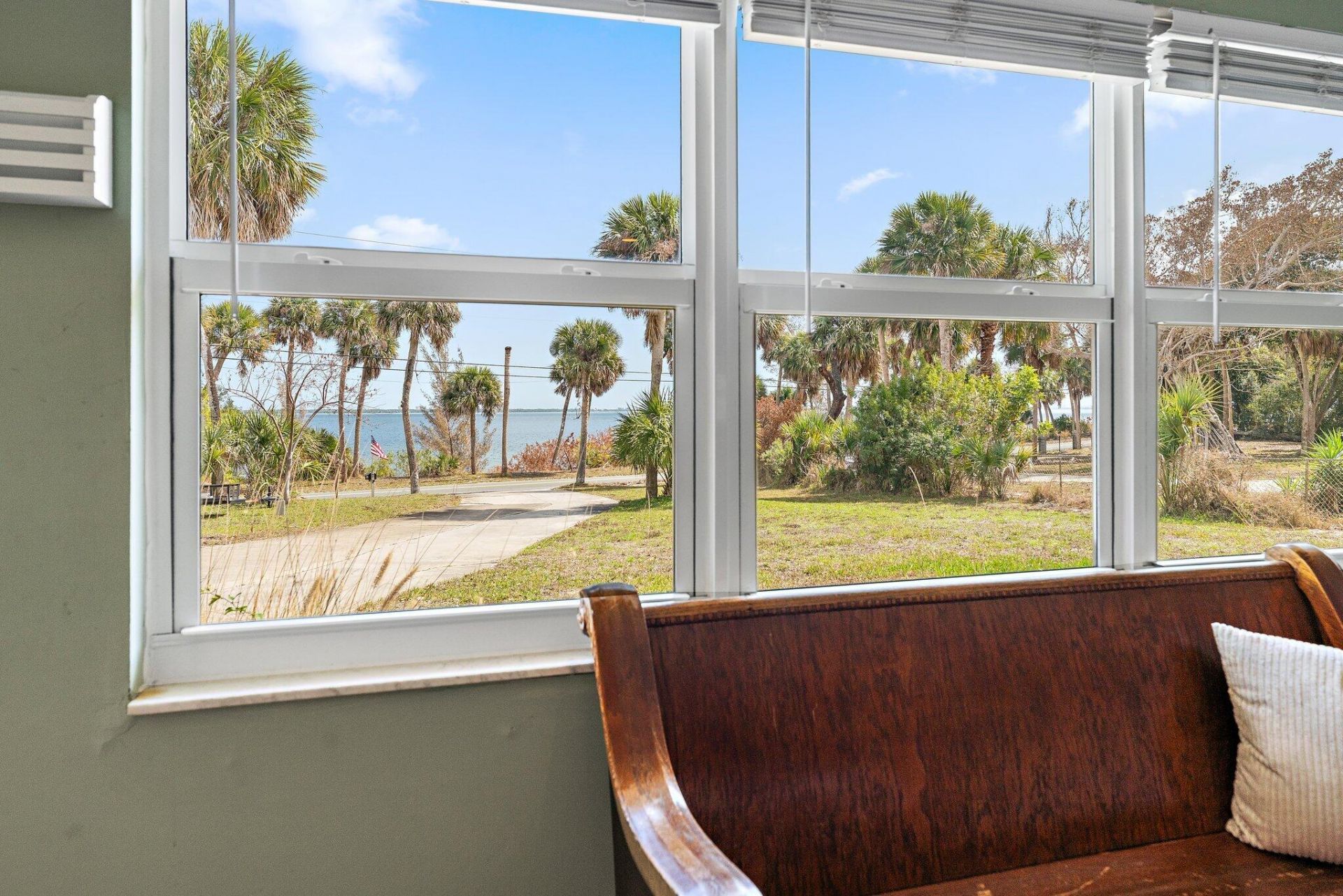 8907 S Indian River Drive, Fort Pierce, FL 34982 Photo