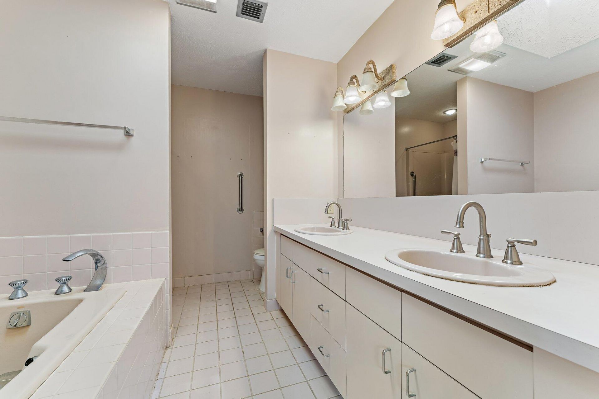 8907 S Indian River Drive, Fort Pierce, FL 34982 Photo