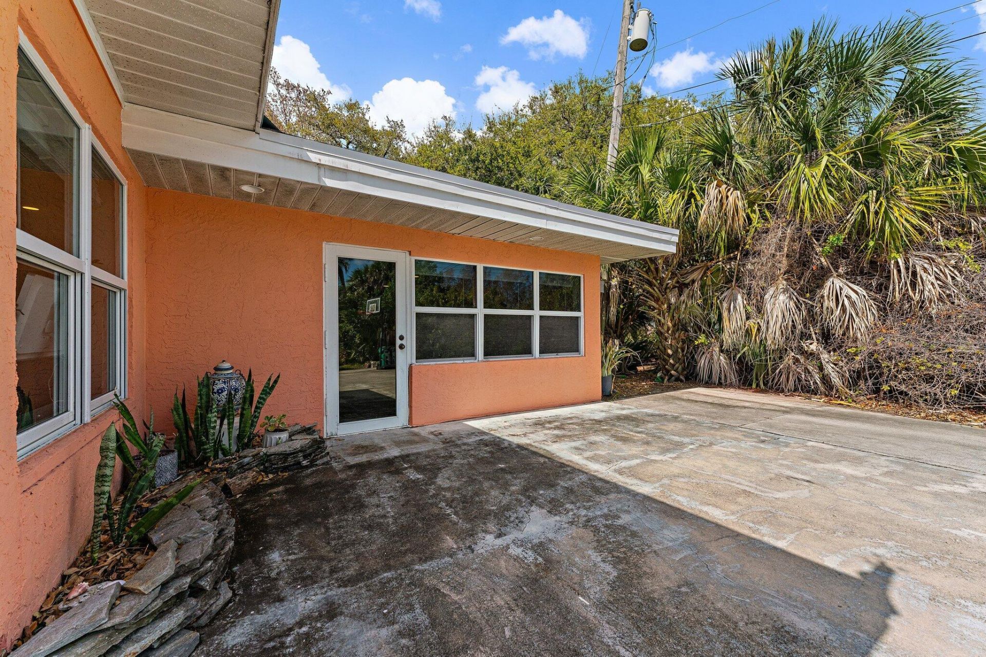 8907 S Indian River Drive, Fort Pierce, FL 34982 Photo
