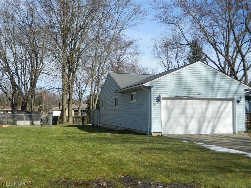 3795 Bramblewood Drive, Brunswick, OH 44212 Photo 4