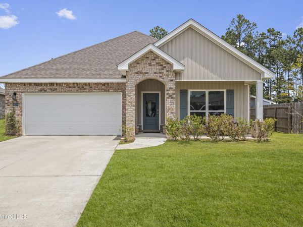 5529 Overland Drive, Biloxi, MS 39532