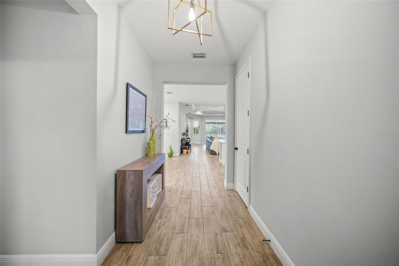 5617 Long Shore Loop, Sarasota, FL 34238 Photo