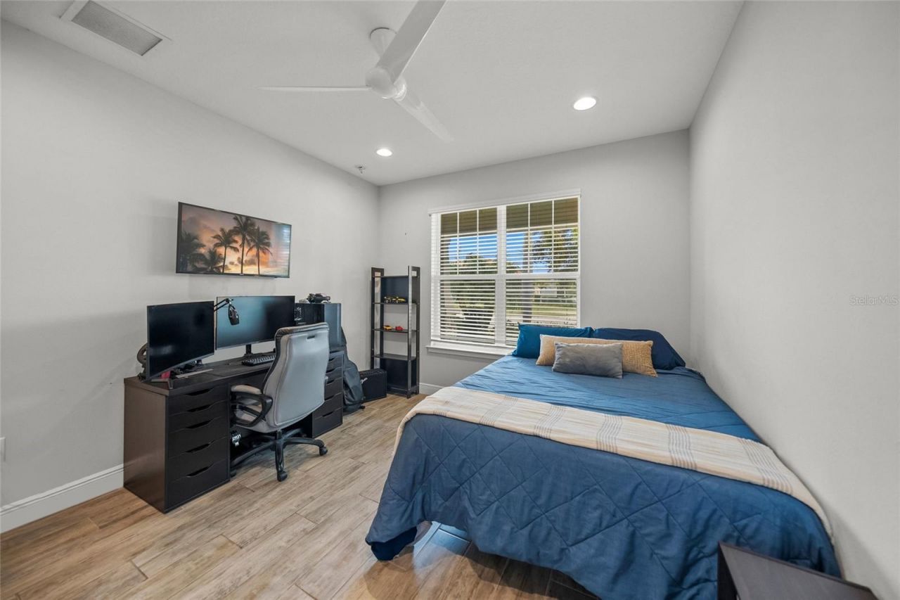 5617 Long Shore Loop, Sarasota, FL 34238 Photo