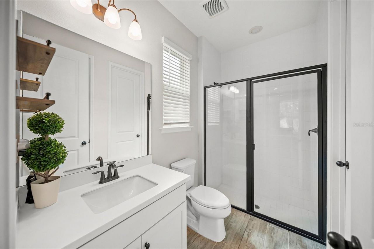 5617 Long Shore Loop, Sarasota, FL 34238 Photo