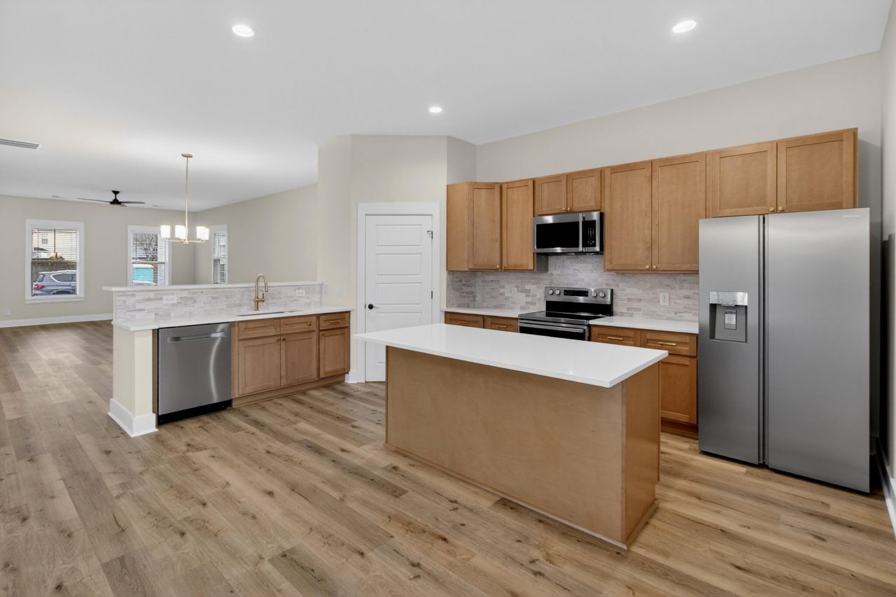 459 Sablewood Drive Photo 10