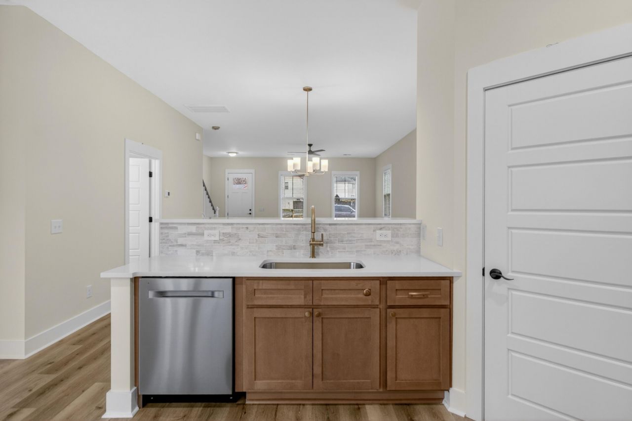 459 Sablewood Drive Photo 12