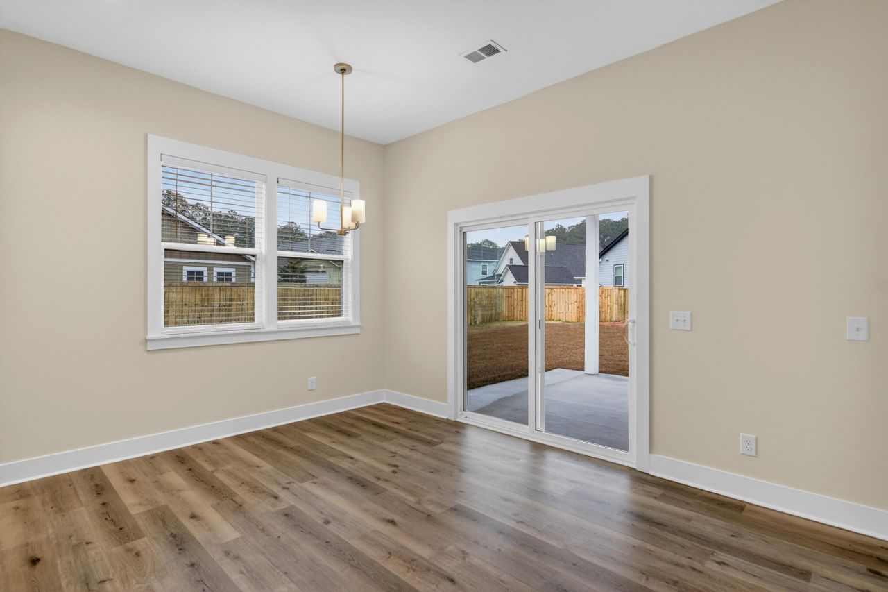 459 Sablewood Drive Photo 15