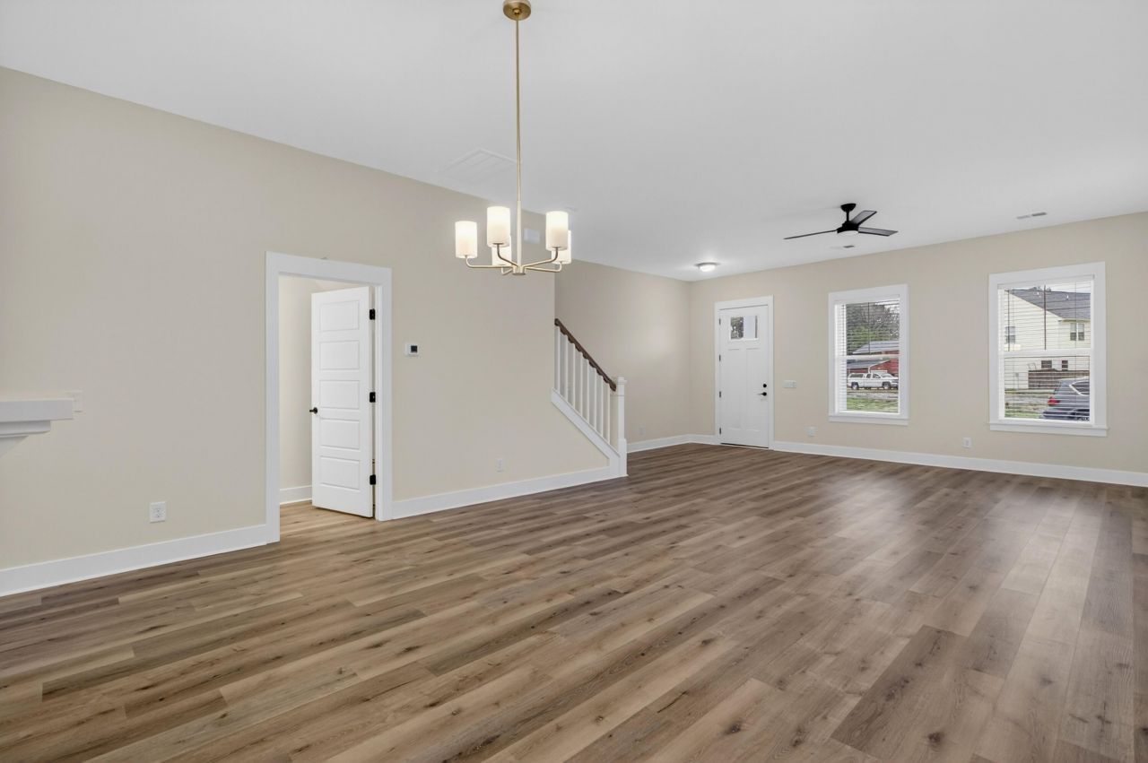 459 Sablewood Drive Photo 18