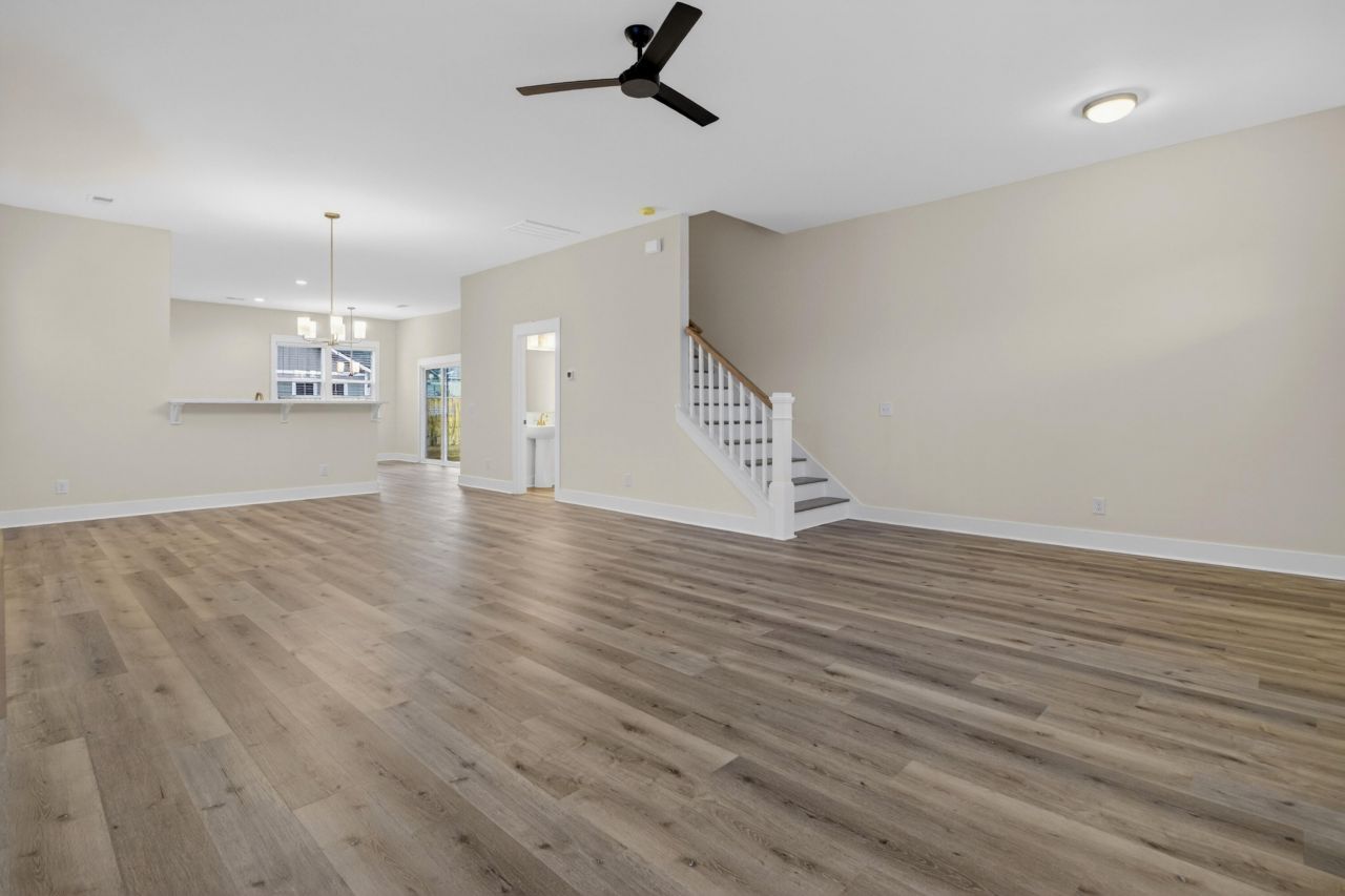 459 Sablewood Drive Photo 19