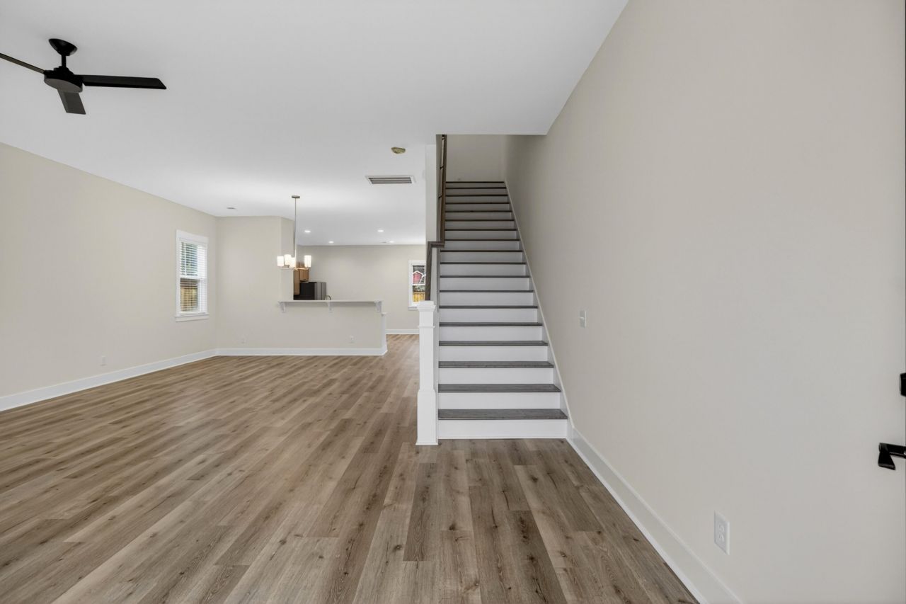 459 Sablewood Drive Photo 5