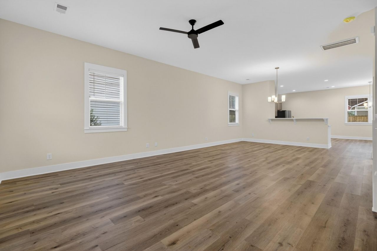 459 Sablewood Drive Photo 6