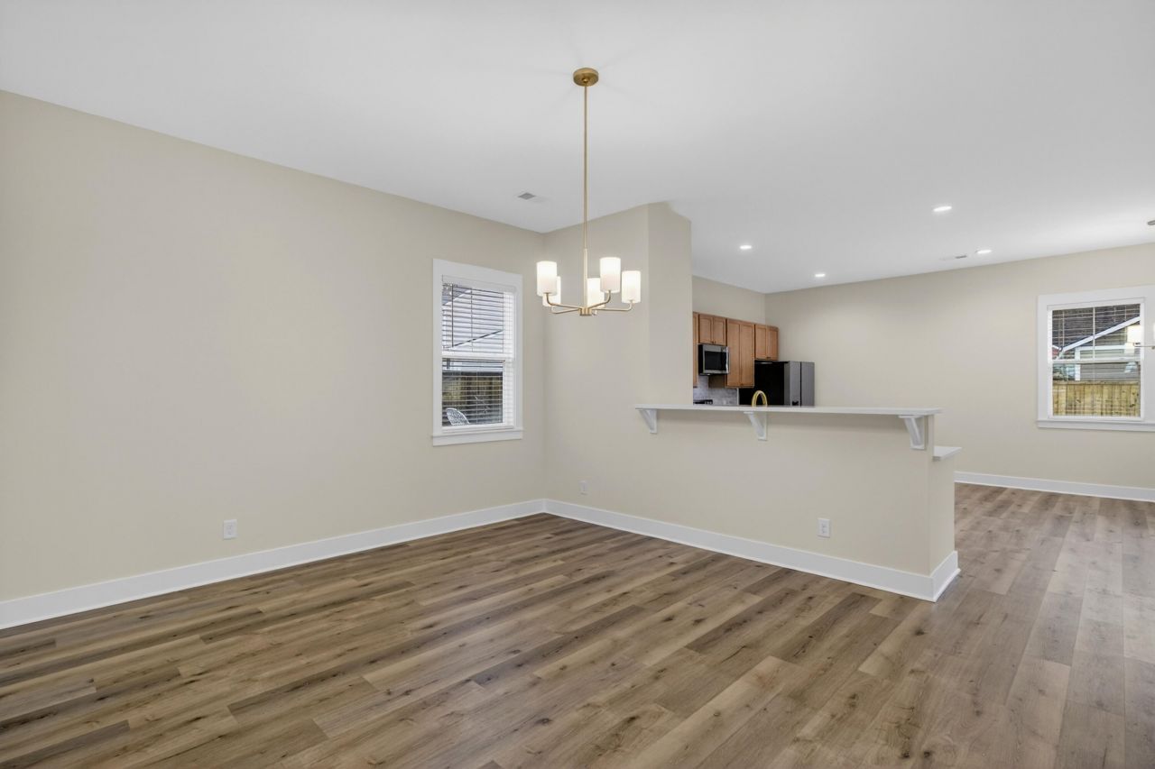 459 Sablewood Drive Photo 8