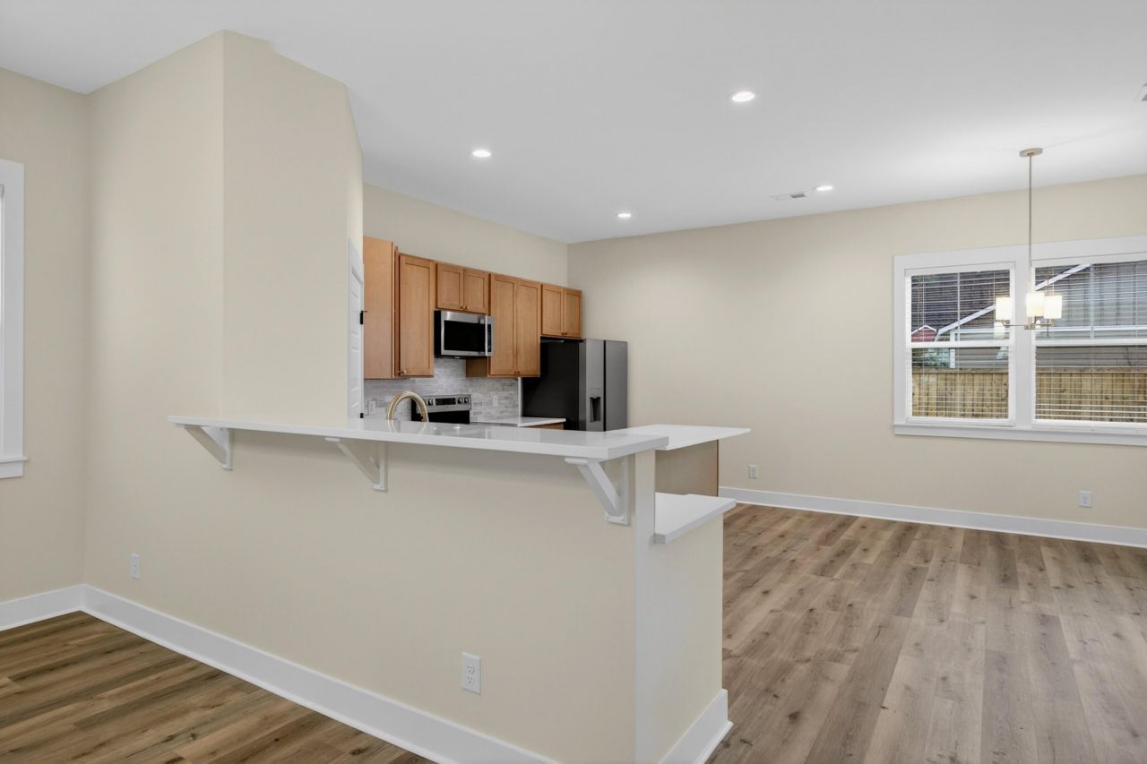 459 Sablewood Drive Photo 9