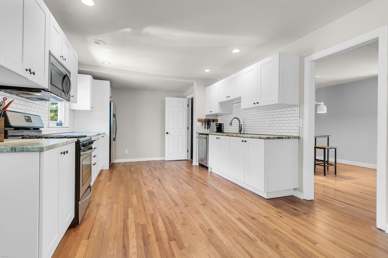 5 Jerry Drive Photo 8