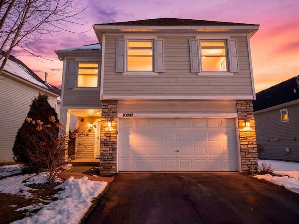 10247 Country Club Curve, Woodbury, MN 55129