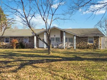 1012 Ky-674 , Unit 1, Monticello, KY 42633