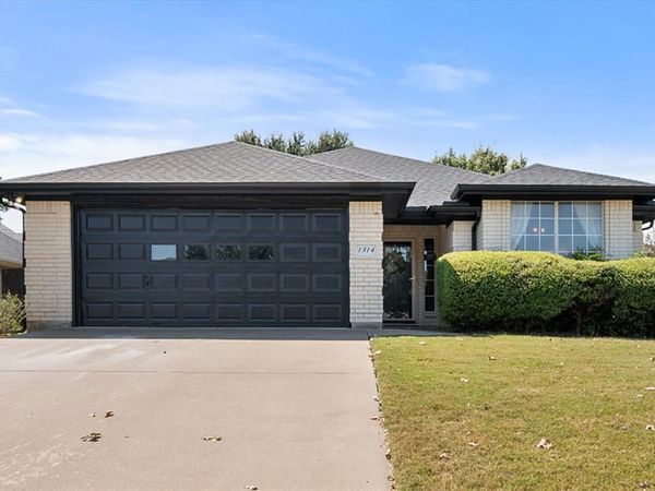 1314 Hyde Park Boulevard, Cleburne, TX 76033