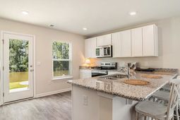 915 Farmers Passage Loop  photo 4