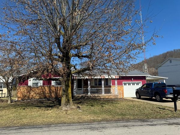 251 Lang Drive, New Martinsville, WV 26155