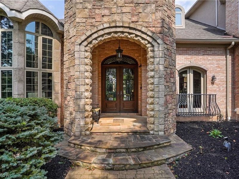 3783 Pioneer Trail, Mantua, OH 44255 Photo 2