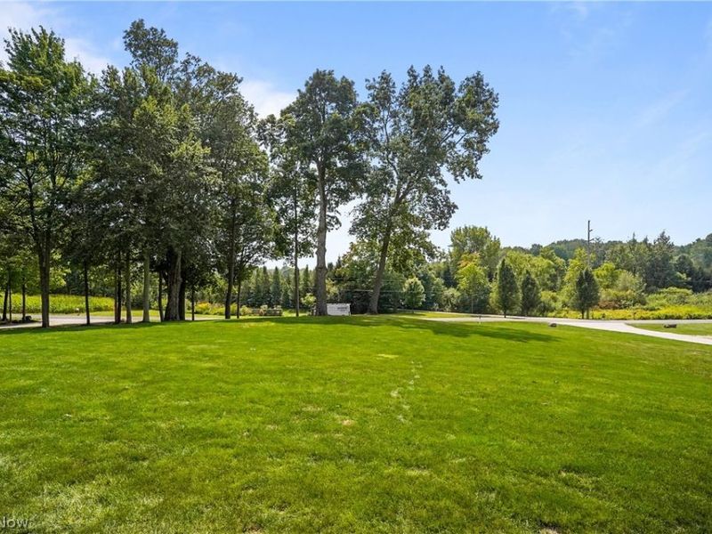 3783 Pioneer Trail, Mantua, OH 44255 Photo 42