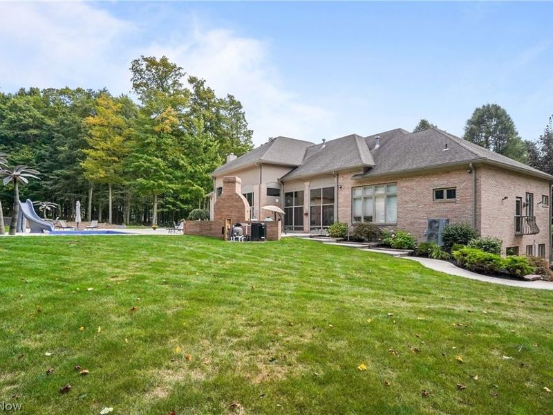 3783 Pioneer Trail, Mantua, OH 44255 Photo 5