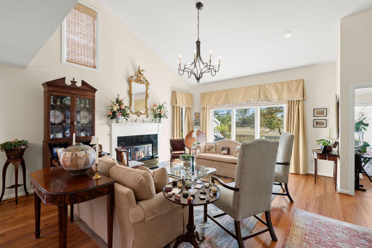 610 Harbor Creek Place Photo 12