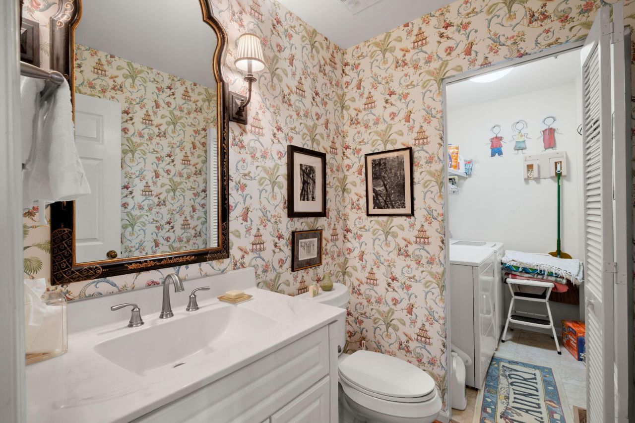 610 Harbor Creek Place Photo 18