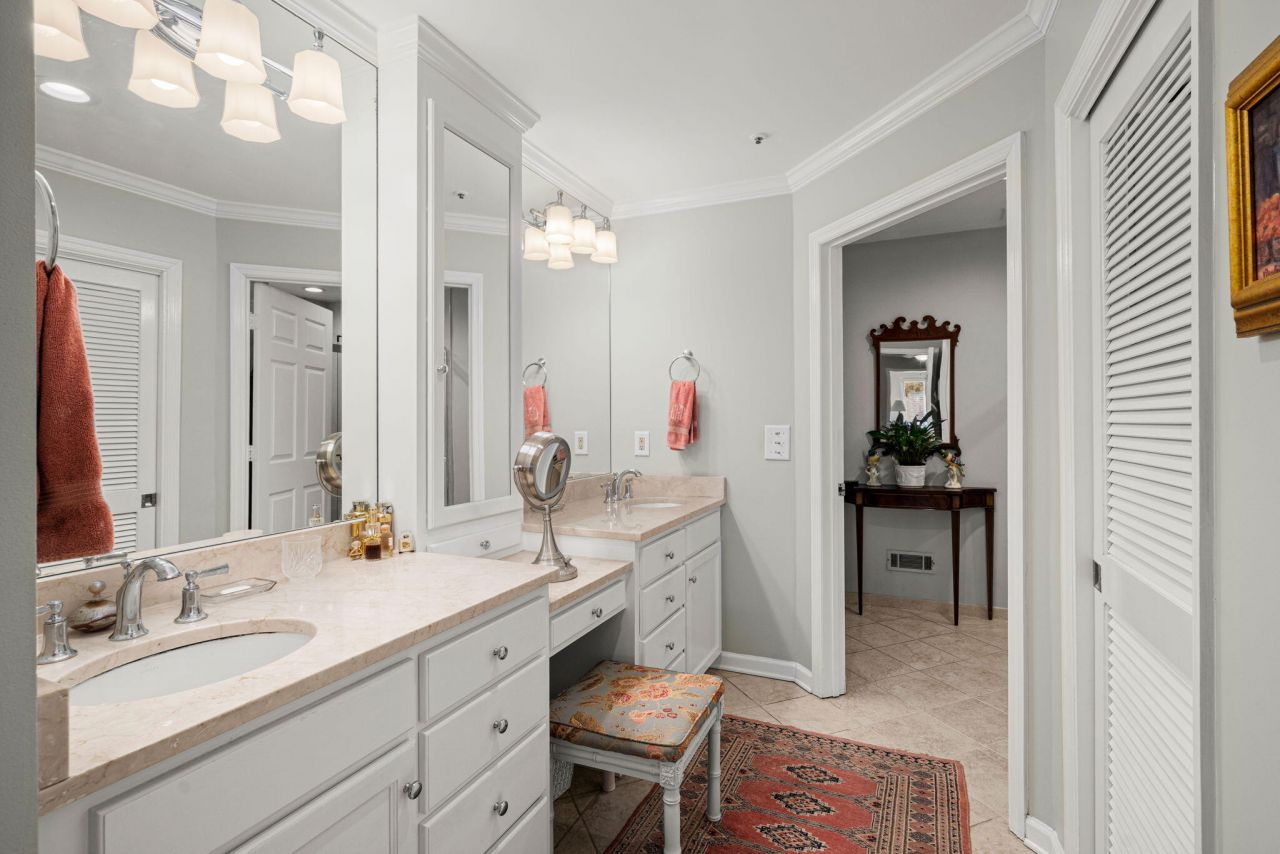 610 Harbor Creek Place Photo 28