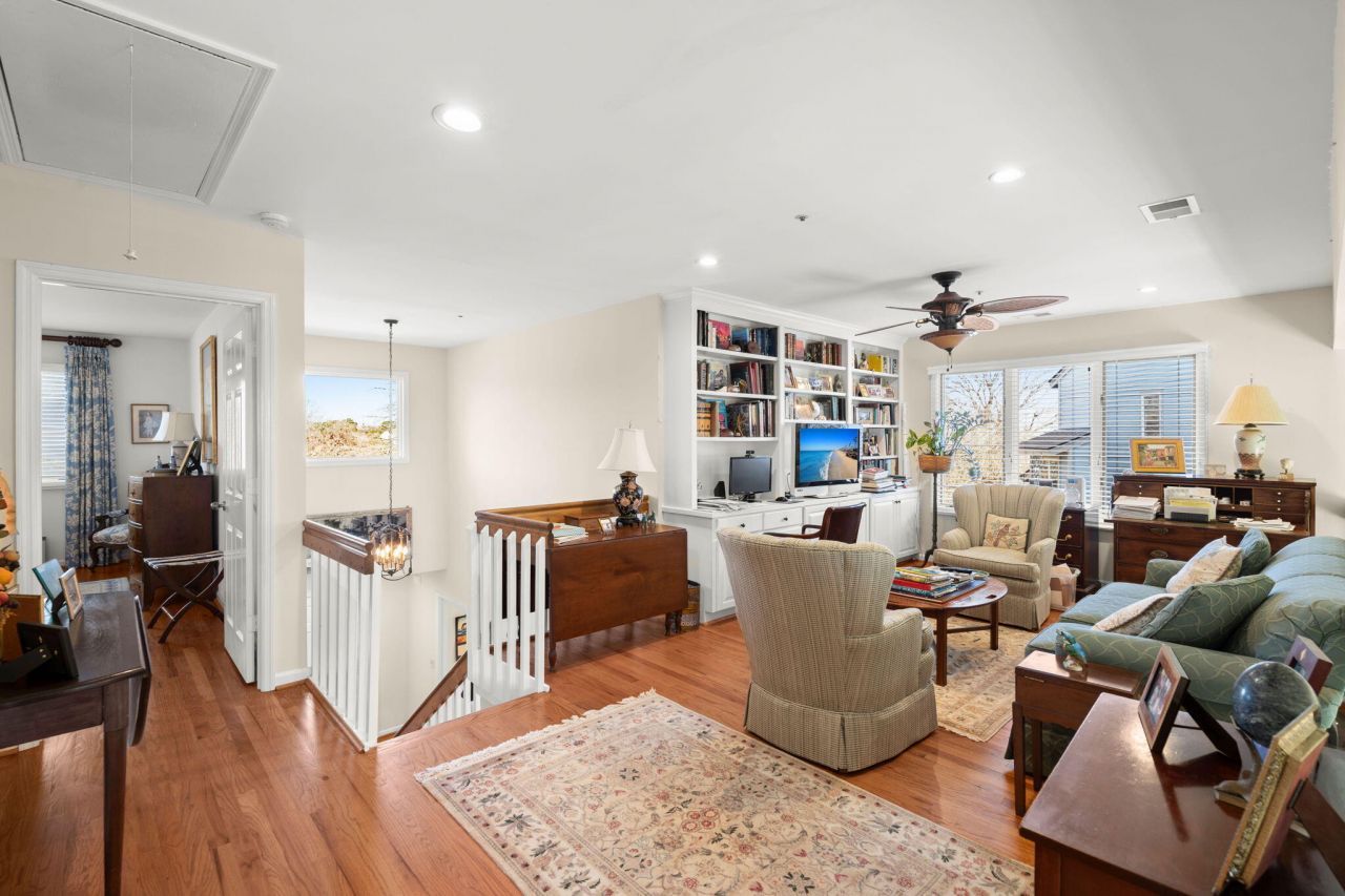 610 Harbor Creek Place Photo 33