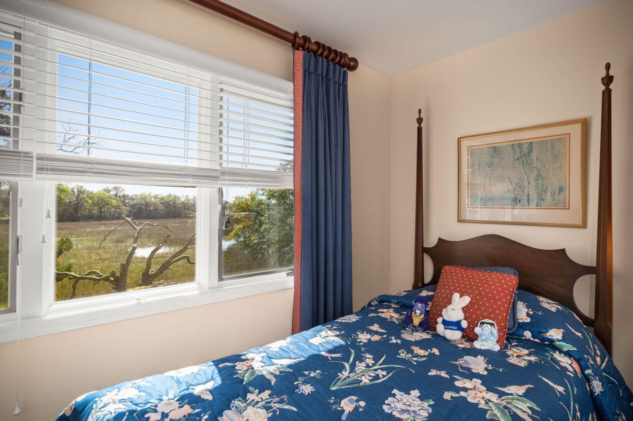 610 Harbor Creek Place Photo 34