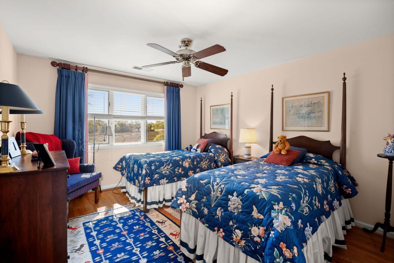 610 Harbor Creek Place Photo 35