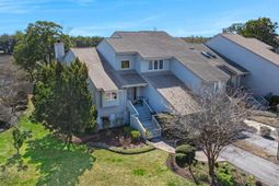 610 Harbor Creek Place photo 4