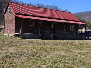 25 Brookwood Lane, Morehead, KY 40351