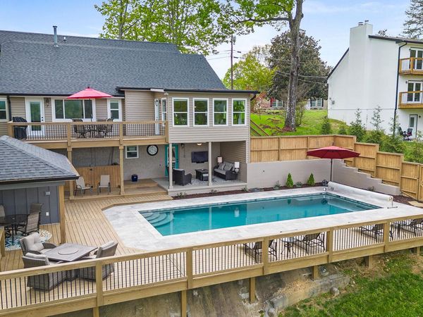 5977 Crestview Drive, Hixson, TN 37343