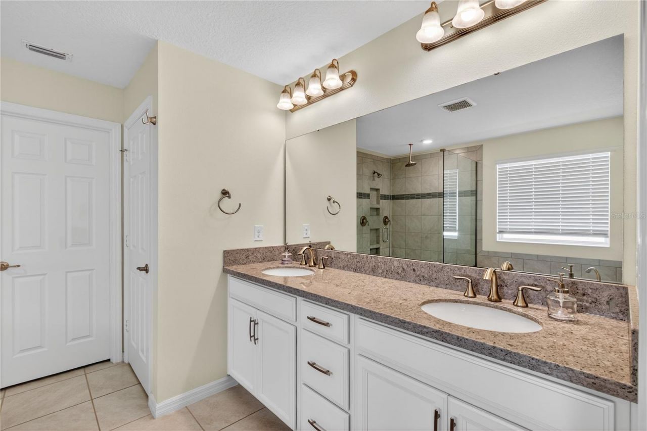 4864 Echo Court , Oviedo, FL 32765 Photo