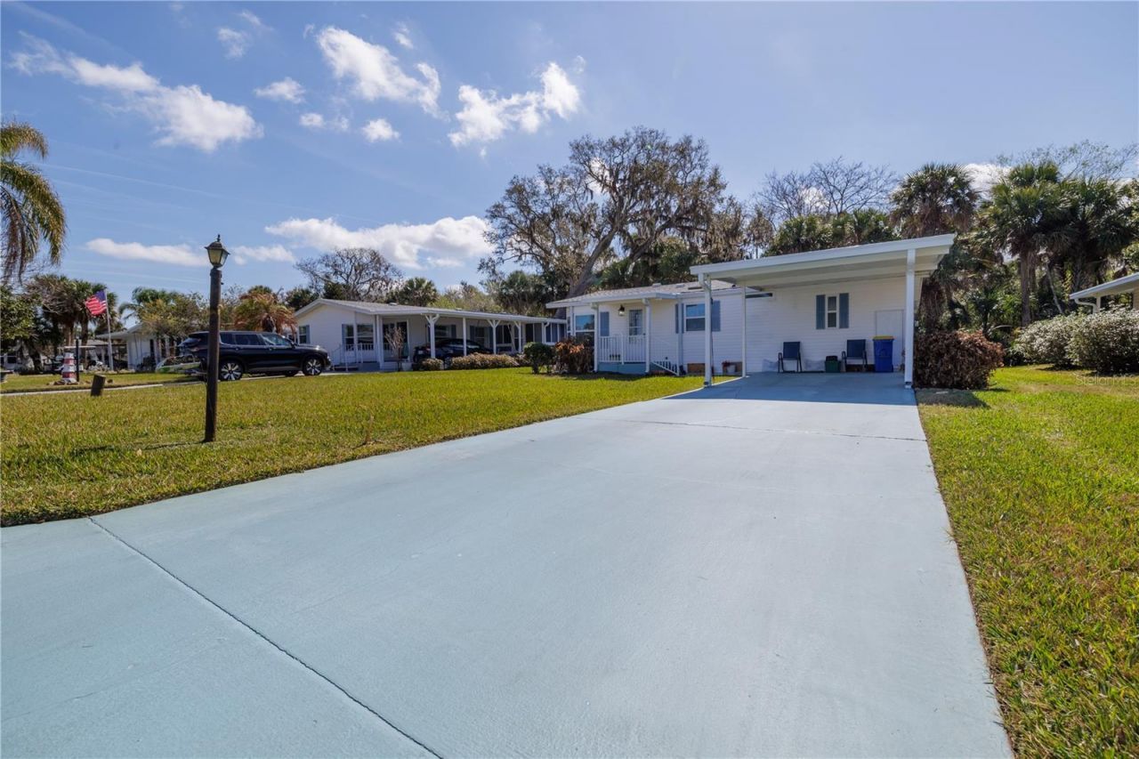 810 N Navigators Way, Edgewater, FL 32141 Photo