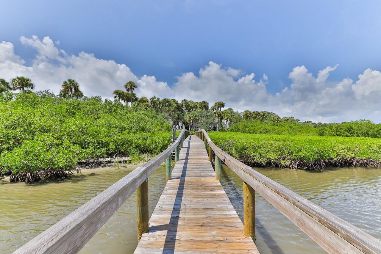 810 N Navigators Way, Edgewater, FL 32141 Photo