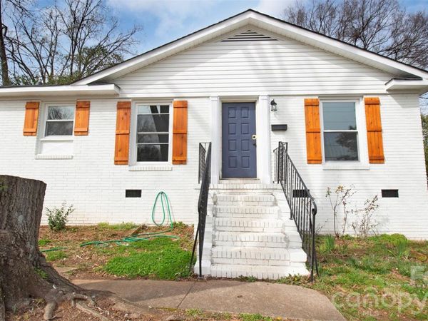 1325 Edgewater Drive , Charlotte, NC 28210