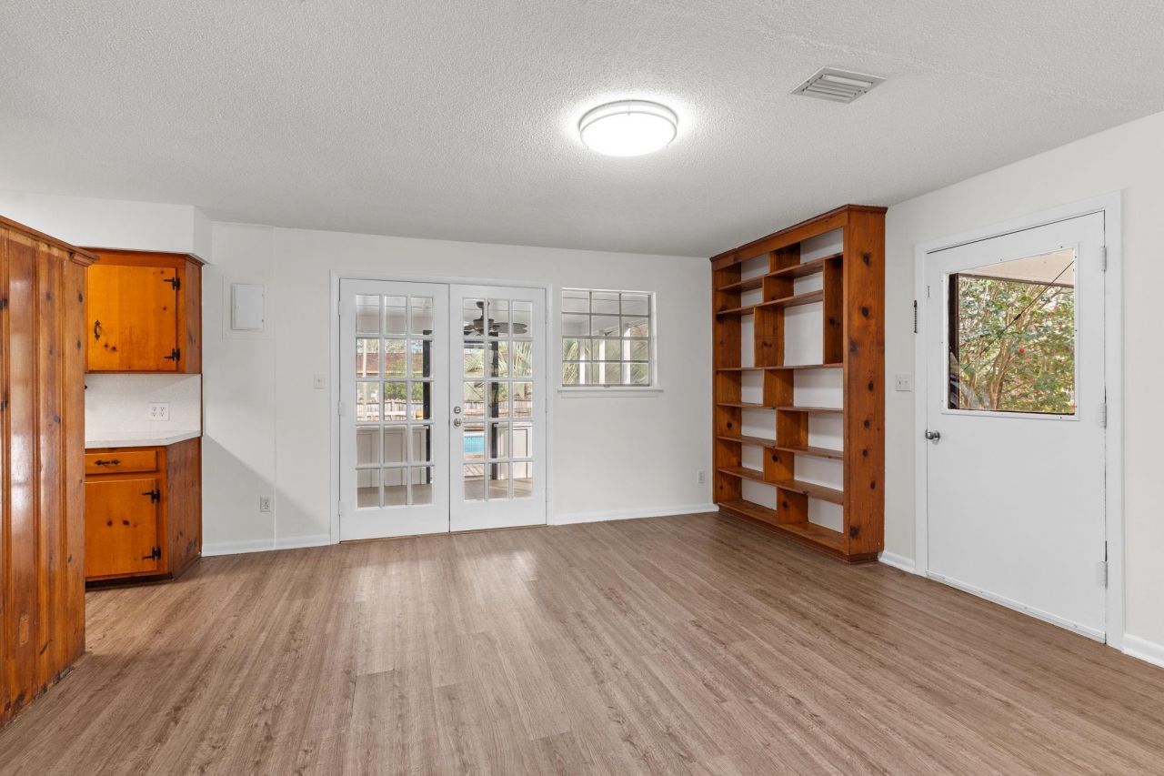 911 NE 1st Street , Havana, FL 32333 Photo