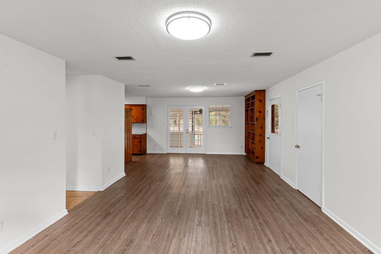 911 NE 1st Street , Havana, FL 32333 Photo