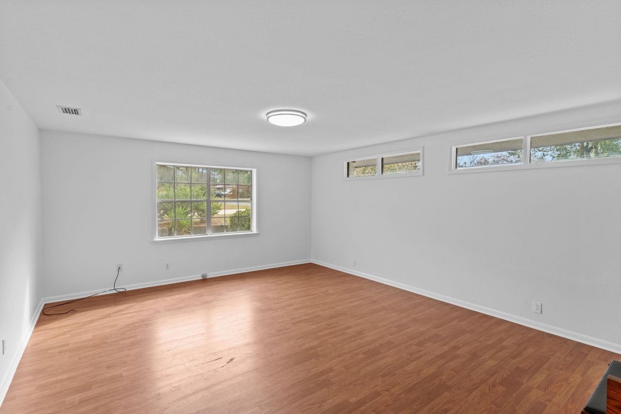 911 NE 1st Street , Havana, FL 32333 Photo