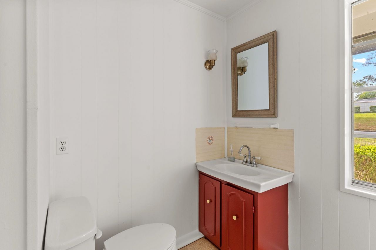 911 NE 1st Street , Havana, FL 32333 Photo